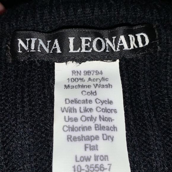 Nina Leonard Ribbed Turtleneck Sweater Top Black Size M Grommeted Lace Up Sleeve - Picture 9 of 10